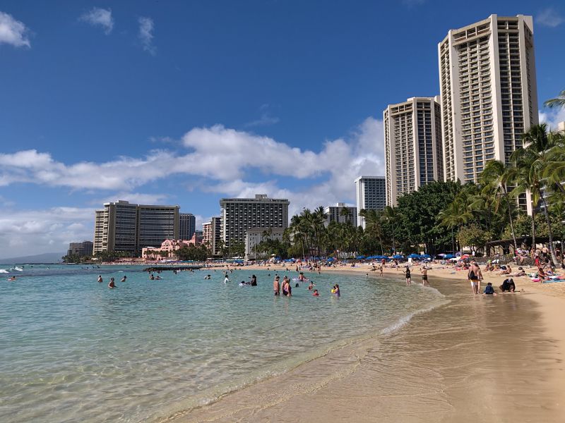 Waikiki, Hawaii stores are out of hand sanitizers, face masks | LIVEfeed