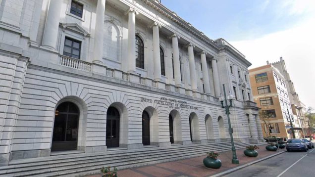 BREAKING: Federal court ruling freezes Biden’s vaccine mandate | LiveFEED